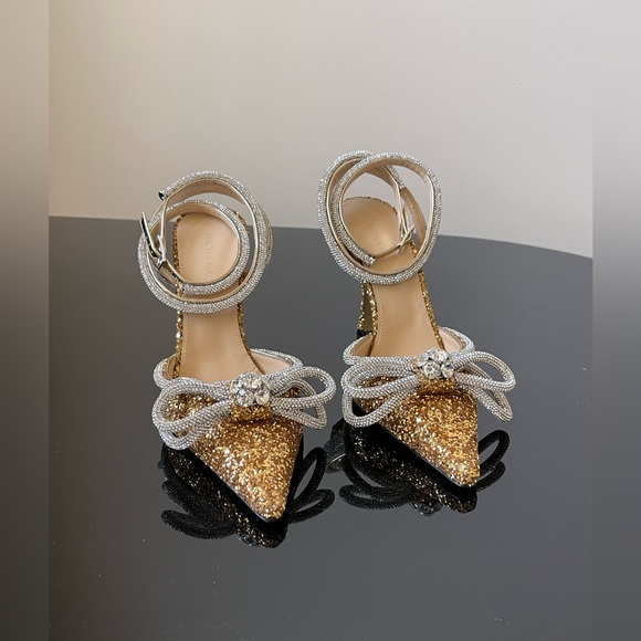 Mach & Mach Double Bow Pointed Toe Pump Gold New Authentic.  No dust bag - Picture 8 of 16